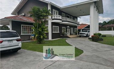 VENTA DE CASA EN DAVID URBANIZACION LAS PERLAS POR DEBAJO DEL AVALUO