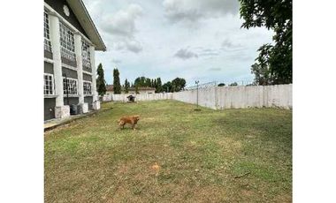 VENTA DE CASA EN DAVID URBANIZACION LAS PERLAS POR DEBAJO DEL AVALUO