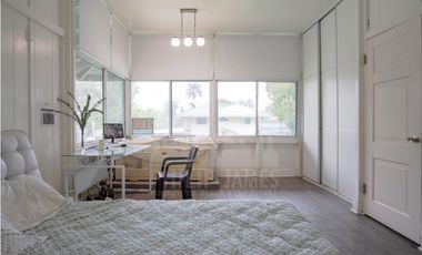 Venta de Casa | Dueño motivado | Ancon Zona de Balboa, Calle Gavilan.