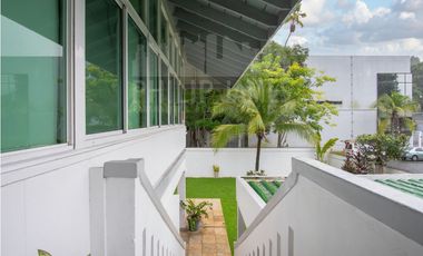 Venta de Casa | Dueño motivado | Ancon Zona de Balboa, Calle Gavilan.