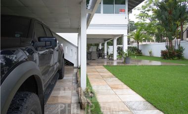 Venta de Casa | Dueño motivado | Ancon Zona de Balboa, Calle Gavilan.