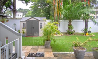 Venta de Casa | Dueño motivado | Ancon Zona de Balboa, Calle Gavilan.