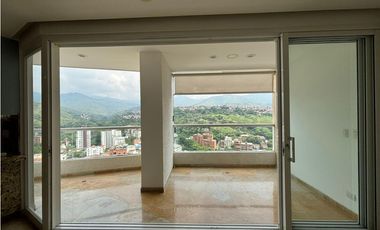 APARTAMENTO MODERNO CON VISTA A CALI