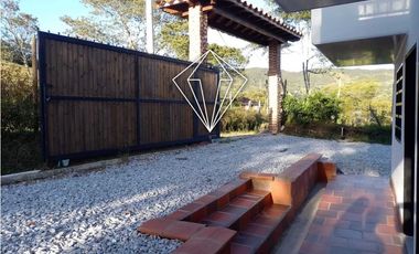 FINCA EN ARRIENDO EL CARMEN DE VIBORAL