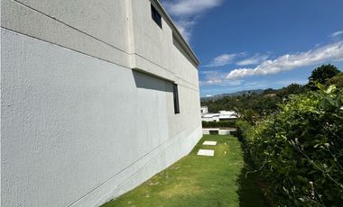 CASA EN VENTA CONJ. BRISAS DE RUITOQUE - ACAPULCO