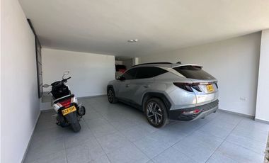 CASA EN VENTA CONJ. BRISAS DE RUITOQUE - ACAPULCO