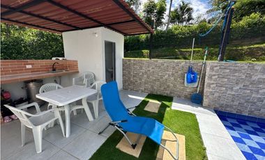 CASA EN VENTA CONJ. BRISAS DE RUITOQUE - ACAPULCO