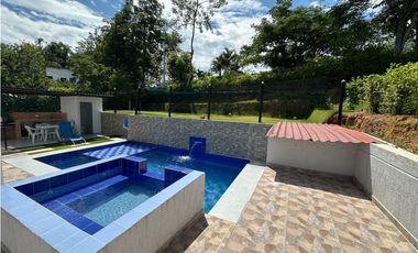 CASA EN VENTA CONJ. BRISAS DE RUITOQUE - ACAPULCO