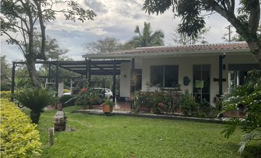 ALQUILER O VENTA CASA CAMPESTRE SECTOR VIA AL EDEN