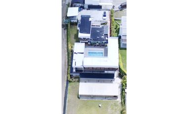 CASA CAMPESTRE EN VENTA EN EL LAGO CALIMA DARIEN