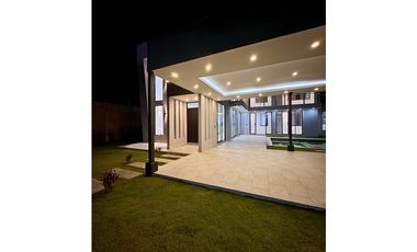 Finca nueva de lujo en venta en parcelación - Santa Elena El Cerrito