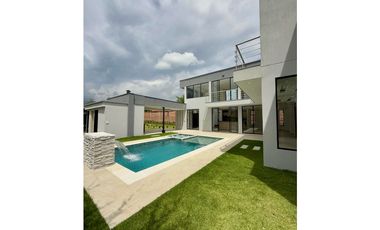 Finca nueva de lujo en venta en parcelación - Santa Elena El Cerrito