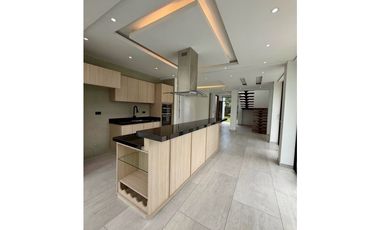 Finca nueva de lujo en venta en parcelación - Santa Elena El Cerrito