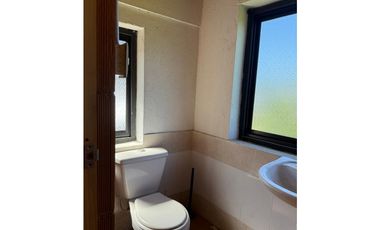 BODEGA EN ROBLEDO LA POLA