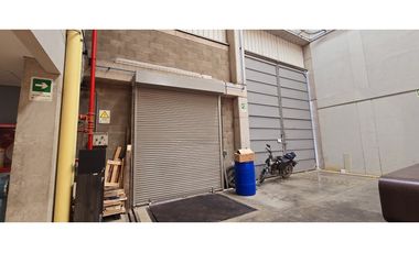 Venta de Excelente Bodega Industrial 225 KVA