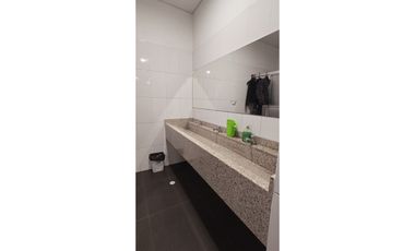 Venta de Excelente Bodega Industrial 225 KVA