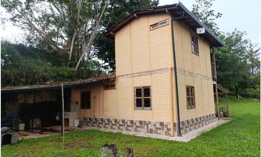 Arriendo finca en El Carmen de Viboral - sector Canadá