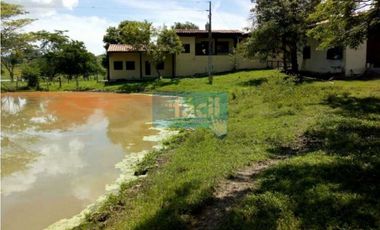 Finca en Puerto Berrio- al lado derecho del rio Magdalena