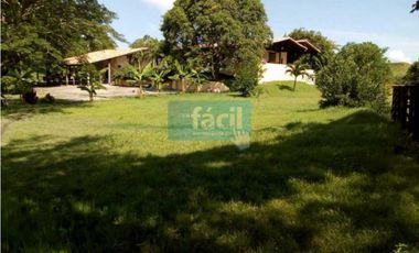 Finca en Puerto Berrio- al lado derecho del rio Magdalena