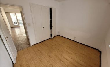 VENTA 2 AMB A LA CALLE.