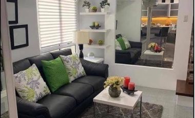 RFO Furnished 1BR Bi-level Unit FOR LEASE / RENT at Fort Victoria BGC Taguig