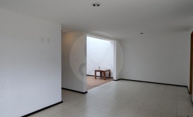 Quinta Regina Casa en venta en Santa María