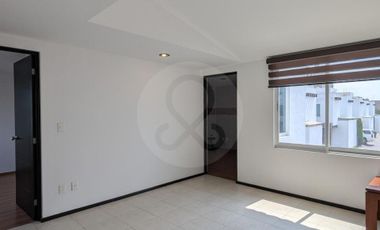 Quinta Regina Casa en venta en Santa María