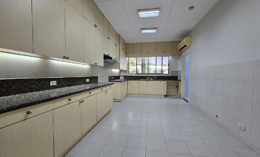 4BR House for Rent in Urdaneta Village, Makati - RR0215482