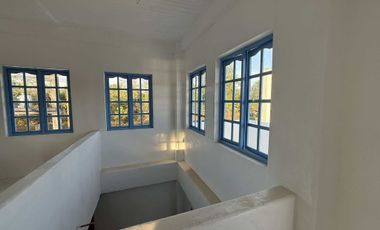 Santorini Village in Funda Dalipe, San Jose, Antique near Beach