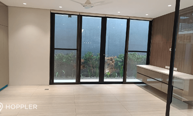 5BR House for Rent in Merville Subdivision, Parañaque - RR3414382