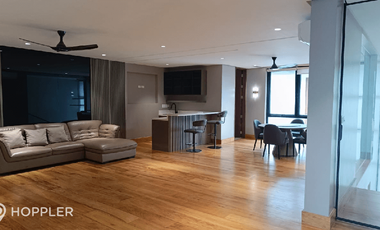 5BR House for Rent in Merville Subdivision, Parañaque - RR3414382