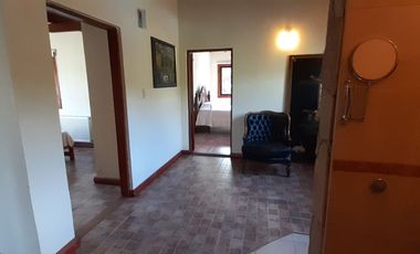 RETASADO - EXTRAORDINARIO CHALET CON GAS NATURAL CONECTADO. COLINA DE LOS PADRES