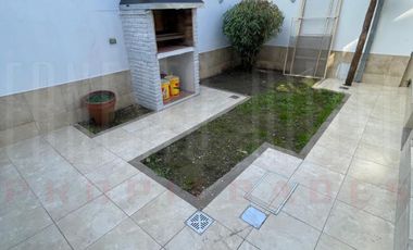 Casa en alquiler en Quilmes Oeste