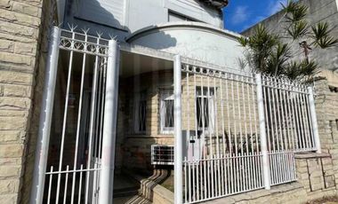 Casa en alquiler en Quilmes Oeste