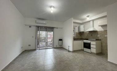 Monoambiente en alquiler en Moron Sur