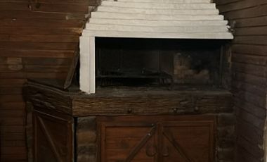 Casa en alquiler en Isidro Casanova