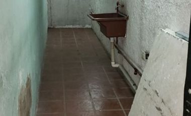 Casa en alquiler en Isidro Casanova