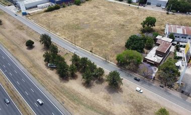 Venta Galpón Ramal Pilar zona industrial
