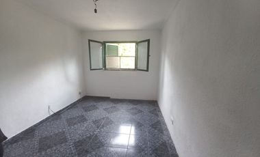 DEPARTAMENTO EN BARRIO EL POZO.