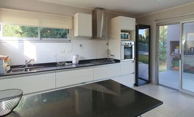 VENTA CASA RANELAGH 4 AMB PILETA APTO CREDITO