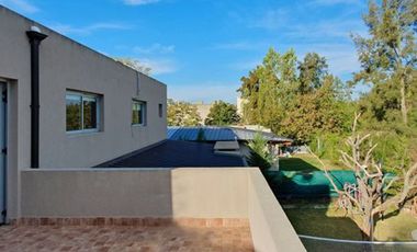 VENTA CASA RANELAGH 4 AMB PILETA APTO CREDITO