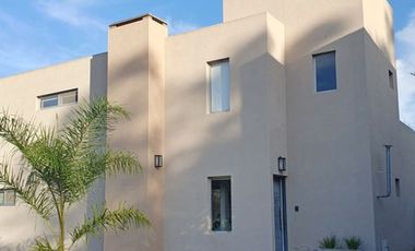 VENTA CASA RANELAGH 4 AMB PILETA APTO CREDITO