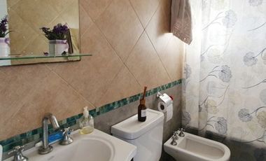 VENTA CASA RANELAGH 4 AMB PILETA APTO CREDITO