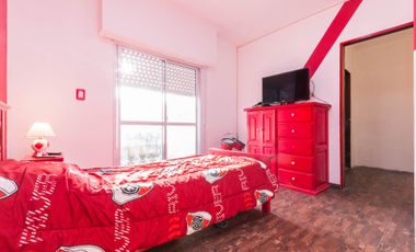 CASA EN VENTA, ACEPTA PERMUTA. 2 PL. 4 AMB
