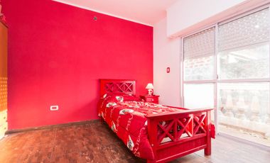 CASA EN VENTA, ACEPTA PERMUTA. 2 PL. 4 AMB