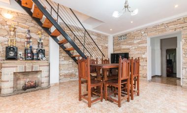 CASA EN VENTA, ACEPTA PERMUTA. 2 PL. 4 AMB
