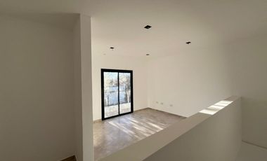 Departamento Dúplex c/cochera en Juan XXIII 1546