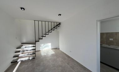 Departamento Dúplex c/cochera en Juan XXIII 1546