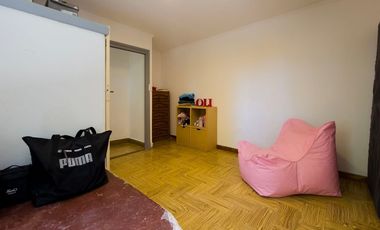 VENTA DE CASA 4 AMBIENTES EN OPORTUNIDAD