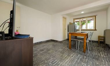 VENTA DE CASA 4 AMBIENTES EN OPORTUNIDAD